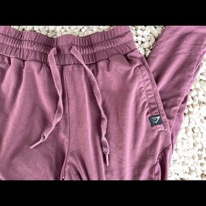 Gymshark Aura Joggers - Berry Red